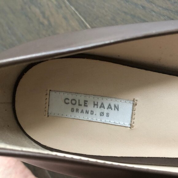 Cole Haan Grand. OS Leather Hi Heel Shoes w 2" Heels Dark Taupe Sz 9.5B NWOT - Picture 6 of 6
